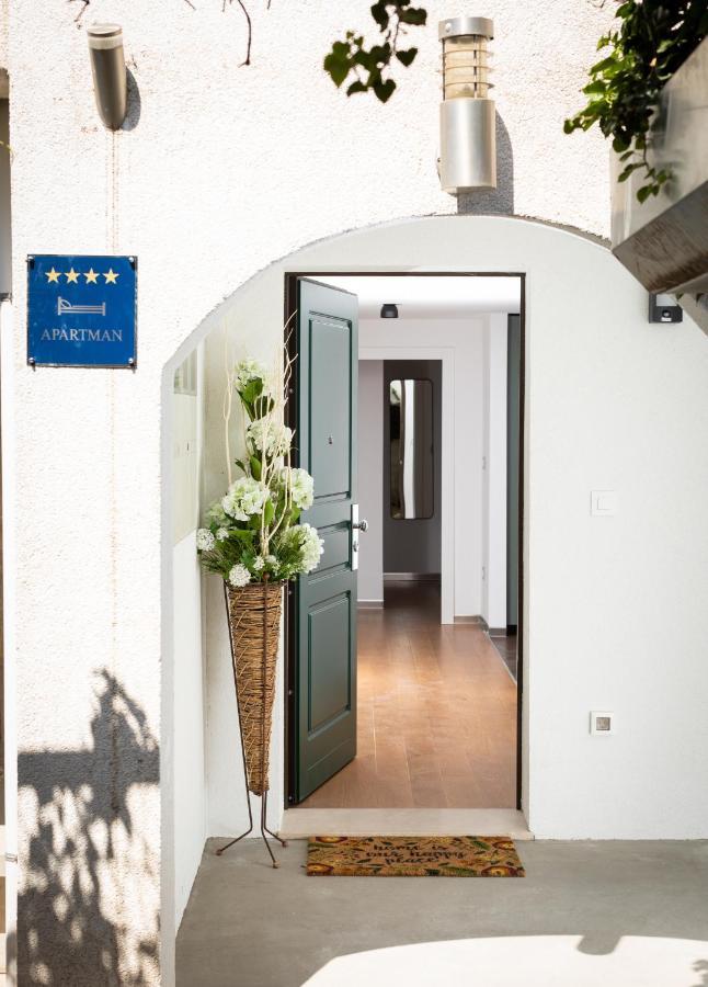 Stylish City Apartment สปลิท ภายนอก รูปภาพ