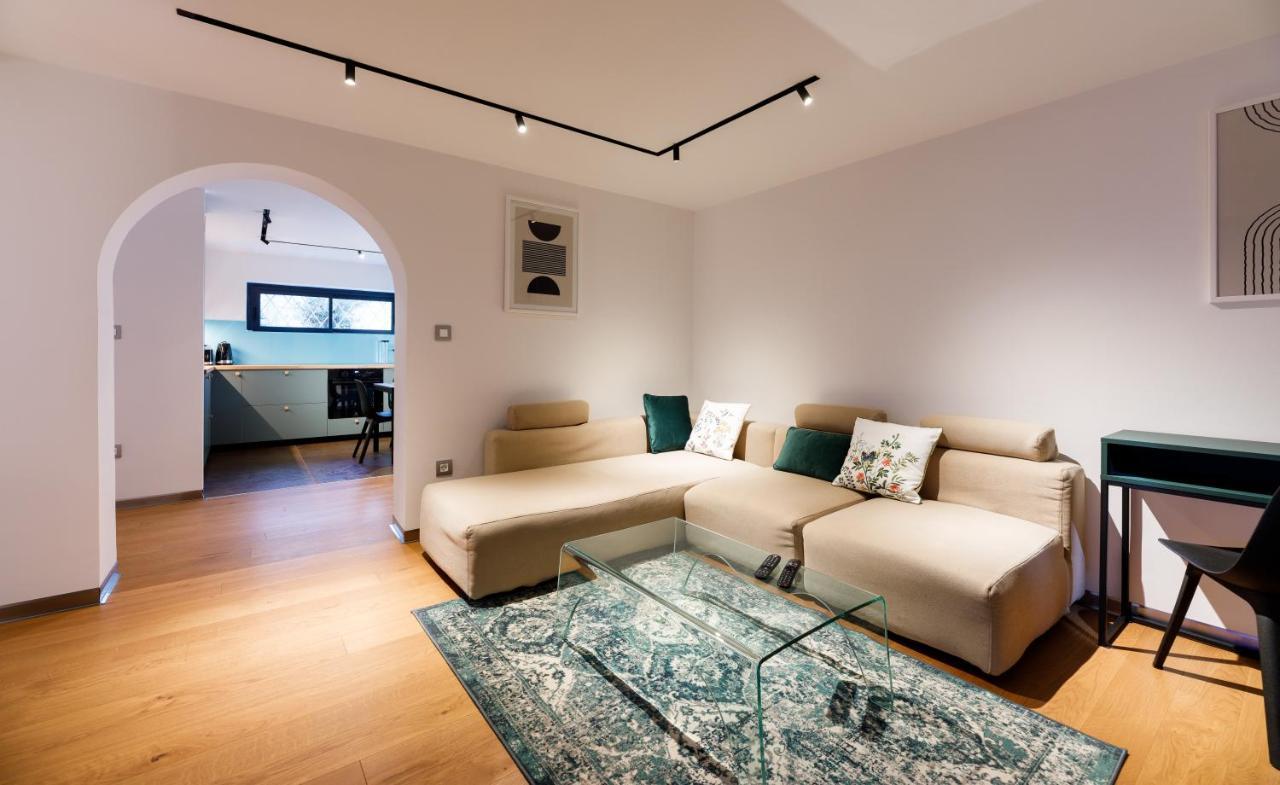 Stylish City Apartment สปลิท ภายนอก รูปภาพ