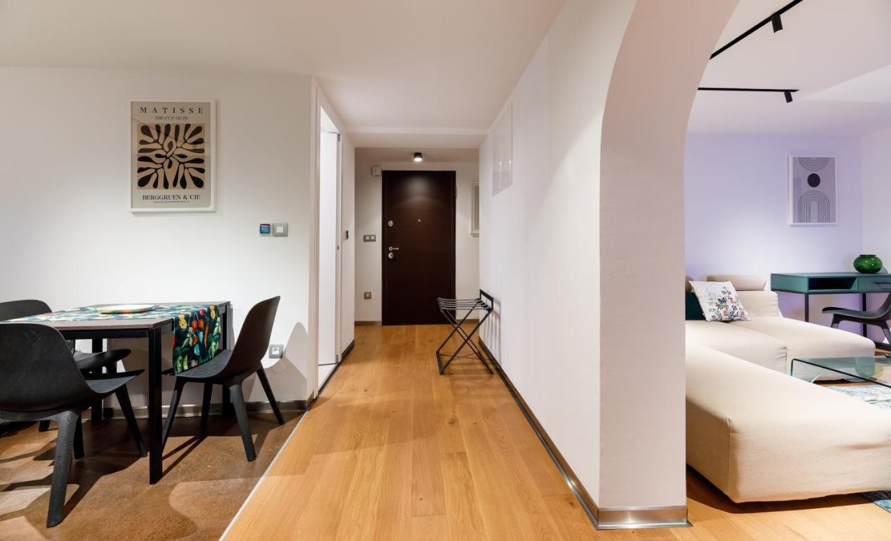 Stylish City Apartment สปลิท ภายนอก รูปภาพ