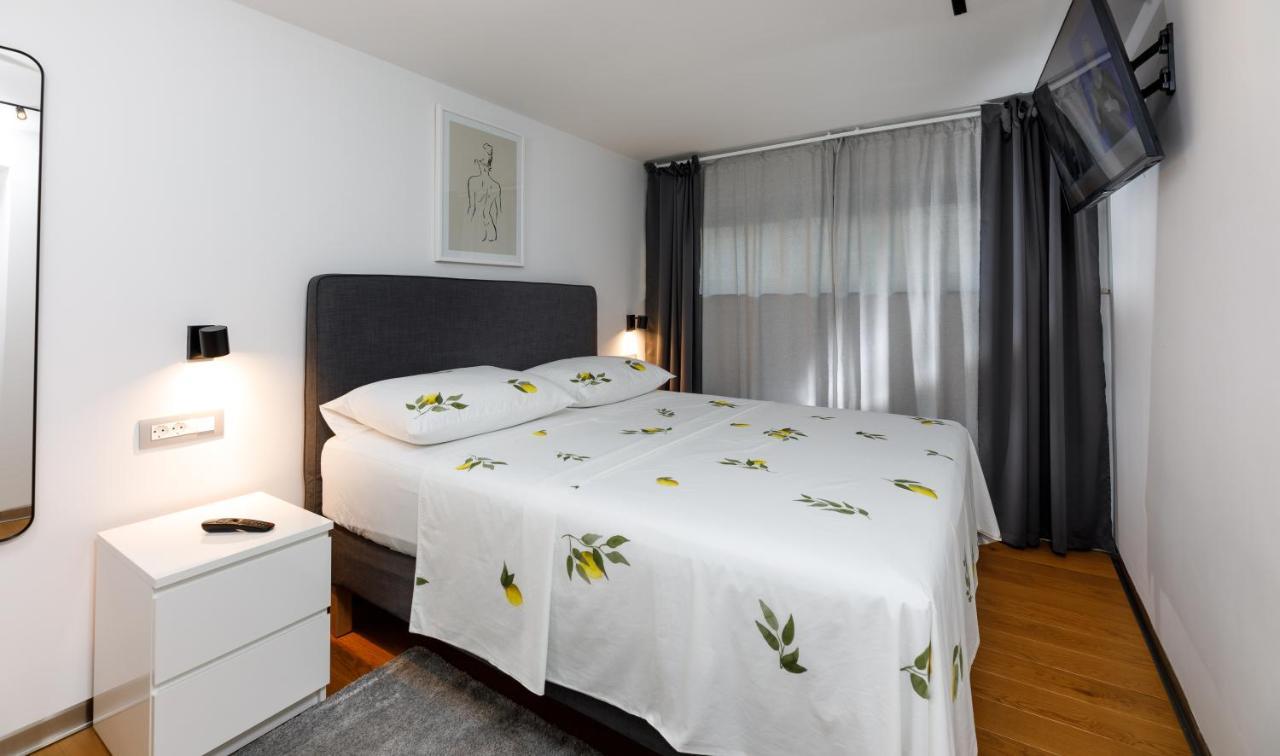 Stylish City Apartment สปลิท ภายนอก รูปภาพ